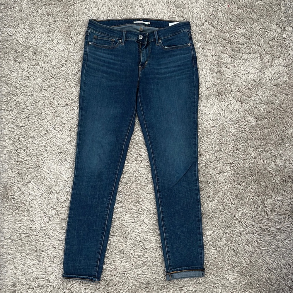 Levi's 711 Skinny
